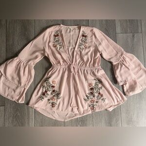 GB Women’s Blouse Size Small Pink Floral Embroidery Details Flowy Sleeved Vneck